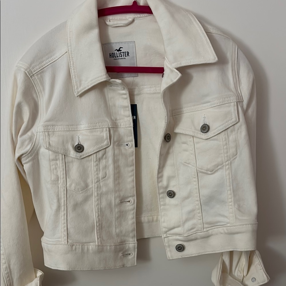 NEW WITH TAGS: Hollister Women's White/Cream Denim Jacket